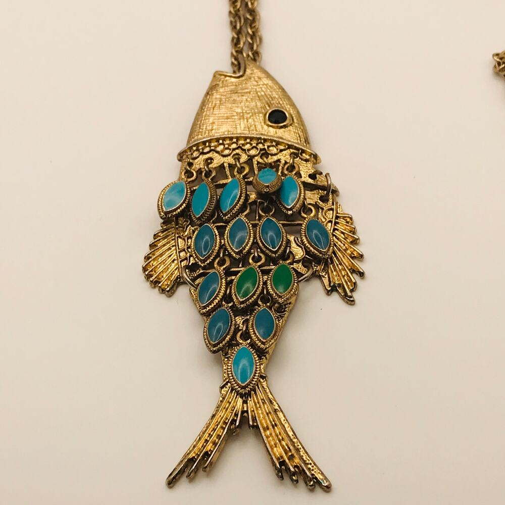Vintage Articulated Fish Pendant Moving Scales Gold Tone Turquoise Green